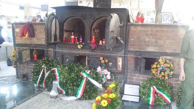 Uroczystości przy Memoriale KL Gusen