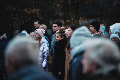 Uroczystości na symbolicznym Cmentarzu – Pomniku Zbrodni Wawerskiej przy ul. 27 Grudnia