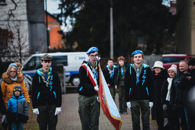Uroczystości na symbolicznym Cmentarzu – Pomniku Zbrodni Wawerskiej przy ul. 27 Grudnia