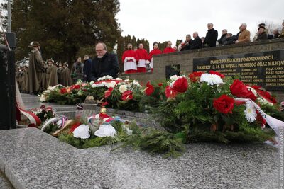 Uczczono pamięć polskich ofiar konfliktu zbrojnego o Śląsk Cieszyński w 1919 roku - fot. Sylwia Grudzień https://zwrot.cz/2023/01/uczczono-pamiec-zolnierzy-poleglych-w-polsko-czechoslowackiej-wojnie/