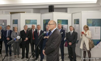 W Senacie wystawa IPN „Bunt w imperium - 40. rocznica utworzenia SKS” – Warszawa, 17 maja 2017 Fot. Marcin Jurkiewicz (IPN)