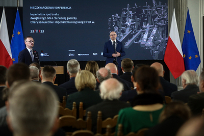 Międzynarodową konferencję „Imperializm spod znaku dwugłowego orła i czerwonej gwiazdy. Ofiary komunizmu i imperializmu rosyjskiego w XX w.” otworzył dr Mateusz Szpytma, wiceprezes IPN – Warszawa, 23 lutego 2023. Fot. Sławek Kasper (IPN)