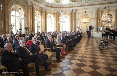 Uroczystość wręczenia nagród "Kustosz Pamięci Narodowej" – 26.05.17 (Fot. Marcin Jurkiewicz/IPN)