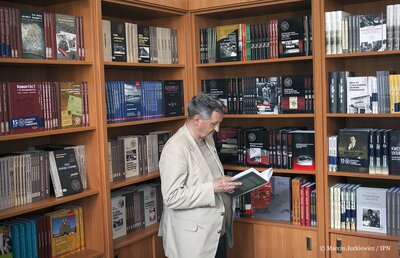 Otwarcie księgarni IPN w siedzibie Wspólnoty Polskiej w Warszawie (Fot. Marcin Jurkiewicz/IPN)