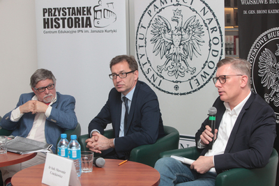 Promocja książki Józefa Marii Ruszara „Czerwone pająki. Dziennik żołnierza LWP”. Fot. Piotr Życieński