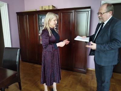 Akt powołania do Oddziałowego Komitetu OPWiM dla Magdaleny Szewczuk-Szturc, dyrektor Wydziału Spraw Obywatelskich i Cudzoziemców Śląskiego Urzędu Wojewódzkiego w Katowicach