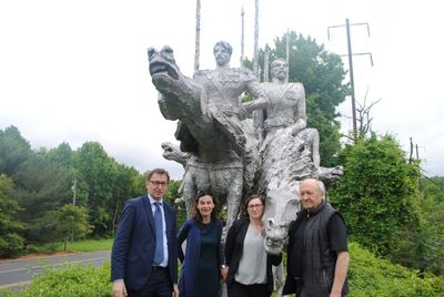 Od lewej: dr Jarosław Szarek, Justyna Skowronek, Marzena Kruk, Andrzej Pityński