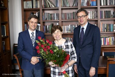 Od lewej: zastępca dyrektora Archiwum IPN Mariusz Żuławnik, Zofia Romaszewska, prezes IPN Jarosław Szarek
