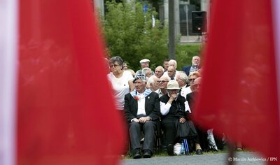 Uroczystości na Skwerze Wołyńskim w Warszawie – Warszawa, 11 lipca 2017. Fot. Marcin Jurkiewicz (IPN)