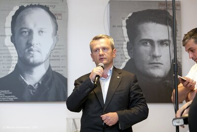 Konferencja prasowa podsumowująca ostatni etap poszukiwań ofiar komunizmu na „Łączce”. Fot. Marcin Jurkiewicz (IPN)