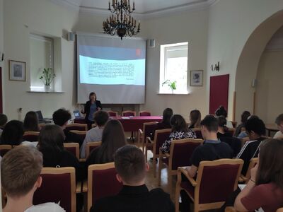 Wykład tematyczny wygłoszony przez dr Martynę Grądzką-Rejak, pracownika Biura Badań Historycznych IPN oraz Muzeum Getta Warszawskiego. Fot. Maryla Czupryńska-Szczupak