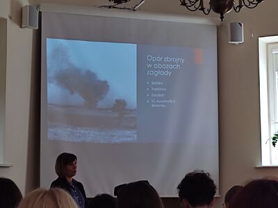 Wykład tematyczny wygłoszony przez dr Martynę Grądzką-Rejak, pracownika Biura Badań Historycznych IPN oraz Muzeum Getta Warszawskiego. Fot. Maryla Czupryńska-Szczupak