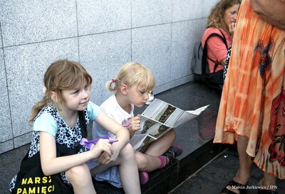 Marsz Pamięci – Warszawa, 22 lipca 2017. Fot. Marcin Jurkiewicz (IPN)