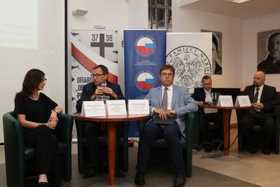 Konferencja prasowa w 80. rocznicę rozpoczęcia „operacji polskiej” NKWD. Fot. Inga Budweil (IPN)