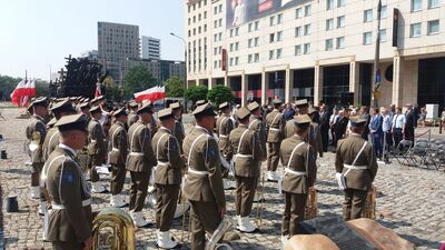 Uroczystość pod pomnikiem Poległym i Pomordowanym na Wschodzie – 11 sierpnia 2017. Fot. Waldemar Kowalski (IPN)
