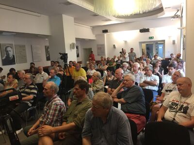 Dyskusja wokół książki Nikołaja Iwanowa „Zginęli, bo byli Polakami. Koszmar »operacji polskiej« NKWD 1937–38”. Fot. Adam Narewski