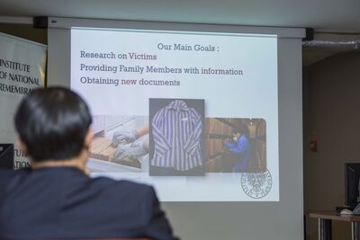 Prezentacja podczas wizyty w Archiwum IPN