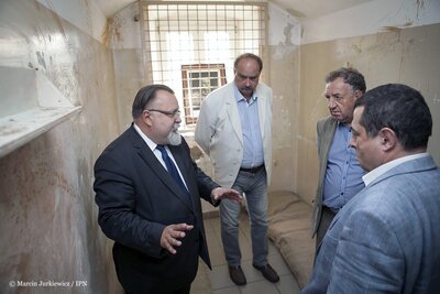 Cela rotmistrza Witolda Pileckiego w Muzeum Żołnierzy Wyklętych i Więźniów Politycznych PRL – 29 sierpnia 2017. Fot. Marcin Jurkiewicz / IPN