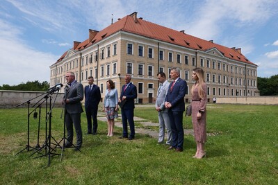 Konferencja prasowa - Zamek Lumomirskich w Rzeszowie, 10.07.2023, zastępca prezesa IPN dr hab. Karol Polejowski, fot. Karol Starowicz (IPN)