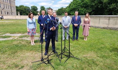 Konferencja prasowa - Zamek Lumomirskich w Rzeszowie, 10.07.2023, wiceminister sprawiedliwości Marcin Warchoł, fot. Karol Starowicz (IPN)