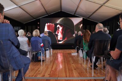 Uroczystość „Energetycy w Powstaniu” przy dawnej Elektrowni Warszawskiej – Warszawa, 1 sierpnia 2023. Fot. Mikołaj Bujak (IPN)