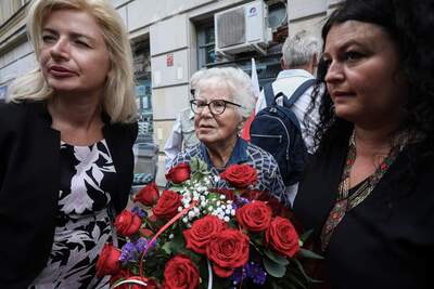 Odsłonięcie tablicy upamiętniającej Pereca i Samuela Willenbergów – Warszawa, 1 sierpnia 2023. Fot. Sławek Kasper (IPN)