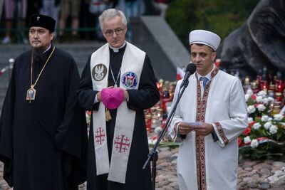 Uroczystości na Cmentarzu Powstańców Warszawy pod Pomnikiem Polegli Niepokonani – 1 sierpnia 2023. Fot. Sławek Kasper (IPN)