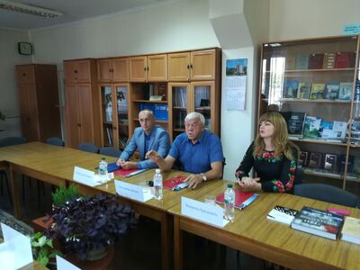 Dyrektor Państwowego Archiwum Obwodu Chmielnickiego Wołodymyr Bajdycz oraz jego zastępcy – Kateryna Burbuwalis i Ołeksandr Wojtowycz , fot. Mariusz Żuławnik