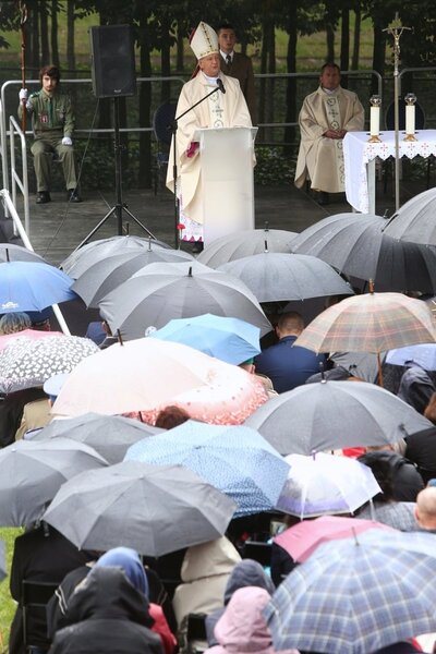 Homilia, biskup polowy Wojska Polskiego Józef Guzdek