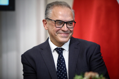 Konferencja naukowa „Niemiecki mord na Ulmach. Represje za pomoc ludności żydowskiej w kontekście realiów czasu Zagłady” w Warszawie. Na zdj. dr Maciej Korkuć – 7 września 2023. Fot. Sławek Kasper (IPN)