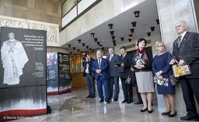 Otwarcie wystawy o Błogosławionym Jerzym Popiełuszce w Sejmie RP – 27 września 2017. Fot. Marcin Jurkiewicz/IPN