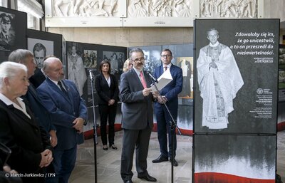 Otwarcie wystawy o Błogosławionym Jerzym Popiełuszce w Sejmie RP – prof. Waldemar Paruch – 27 września 2017. Fot. Marcin Jurkiewicz/IPN