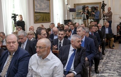 Międzynarodowa konferencja „»Operacja polska« NKWD 1937–1938. Przywracanie pamięci o zbrodni” – Warszawa, Belweder, 28 września 2017. Fot. Marcin Jurkiewicz/IPN