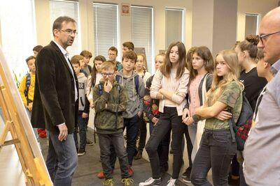 Spotkanie z dokumentem w Archiwum IPN. Fot. Katarzyna Adamów/ IPN