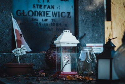 „Zapal znicz na grobie Weterana” – fot. MN/BUWiM