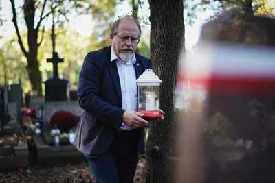 „Zapal znicz na grobie Weterana” – fot. MN/BUWiM