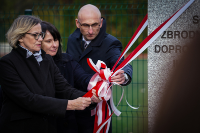 Pomnik w hołdzie Ofiarom totalitaryzmu – fot. MN/BUWiM