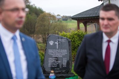 Markuszowa, pomnik pomordowanych za pomoc Żydom. Fot. Sławomir Kasper (IPN)