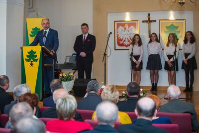 Jedlicze. Uroczystość wręczenia Krzyża Komandorskiego Orderu Odrodzenia Polski przyznanego Julii Twardzik. Fot. Sławomir Kasper (IPN)