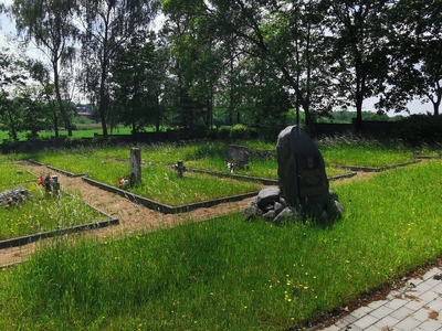 Cmentarz wojenny w Mełnie - przed remontem