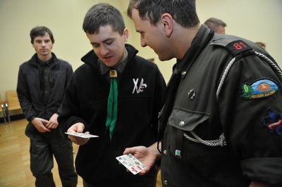 Zajęcia Karola Madaja z Biura Edukacji Narodowej IPN dla harcerzy Okręgu Łódzkiego ZHR