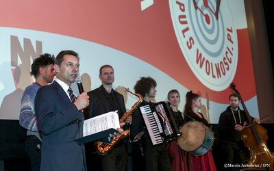 Przedpremierowy pokaz filmu „Piłsudski Bronisław – zesłaniec, etnograf, patriota” podczas warszawskiej inauguracji „Pulsu Wolności” – 6 listopada 2017. Fot. Marcin Jurkiewicz (IPN)