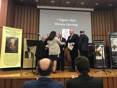 Delegacja IPN na otwarciu wystawy o rotmistrzu Pileckim w Melbourne (Australia) – 5 listopada 2017