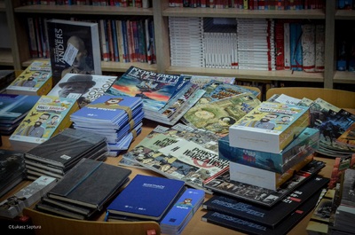 Przekazanie materiałów do Szkoły Podstawowej w Skierniewicach – 4 stycznia 2024. Fot. Łukasz Saptura.