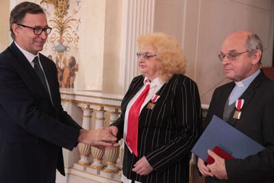 Laureatką tegorocznej edycji nagrody została Wanda Seliwanowska z Rosji, działająca na rzecz pielęgnowania polskich miejsc pamięci w obwodzie orenburskim. Fot. Piotr Życieński (IPN)