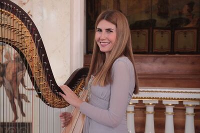 Oficjalną część uroczystości zakończył minirecital w wykonaniu Agnieszki Miedzwieckiej. Fot. Piotr Życieński (IPN)