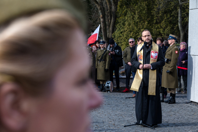 Obchody Narodowego Dnia Pamięci Żołnierzy Wyklętych na powązkowskiej „Łączce” – Warszawa, 1 marca 2024. Fot. Sławek Kasper (IPN)