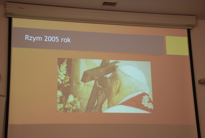 Dyskusja „Trzy niezwykłe zdjęcia Jana Pawła II – polski papież, jakiego może nie znacie” – Warszawa, 23 listopada 2017. Fot. Piotr Życieński (IPN)