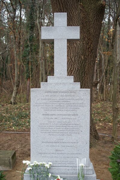 Nowy pomnik nagrobny ppłk. Anatola Somssicha, urządzony ze środków BUW IPN (fot. Adam Siwek, BUW IPN)