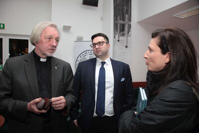 Promocja książki Rafała Łatki i ks. Józefa Mareckiego „Kościół katolicki w Polsce rządzonej przez komunistów”. Fot. Piotr Życieński (IPN)